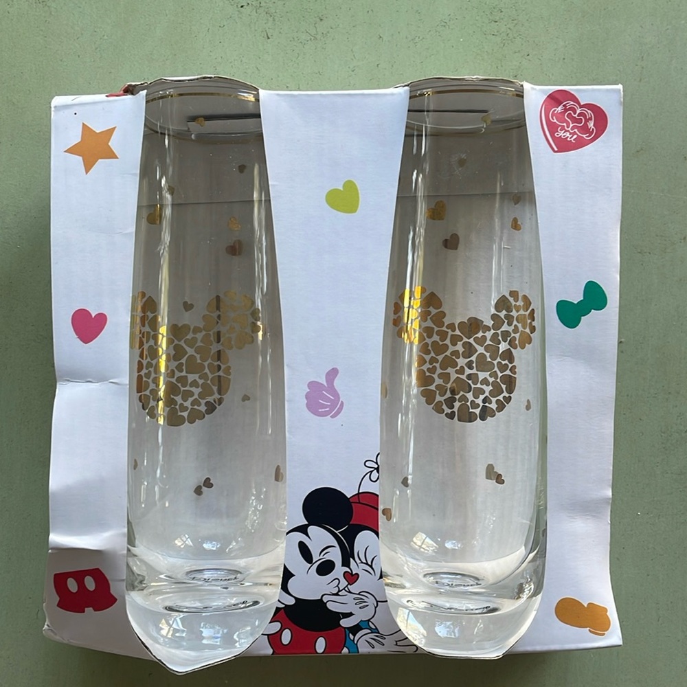 Disney Set of Flutes